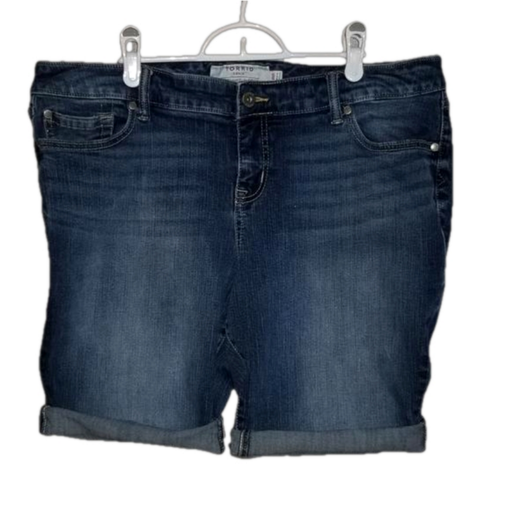 Torrid Cut Off Jean Shorts Label Reads Size 18P